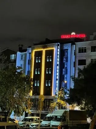 Grand Dora Hotel - Dış Mekan