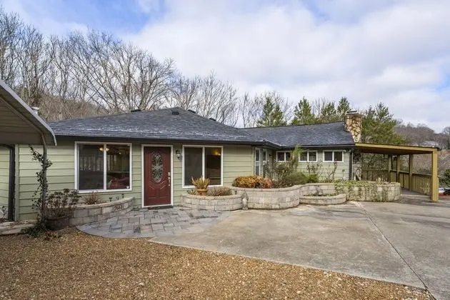 Grand Dream Vacation Home in Nashville 7+ beds!