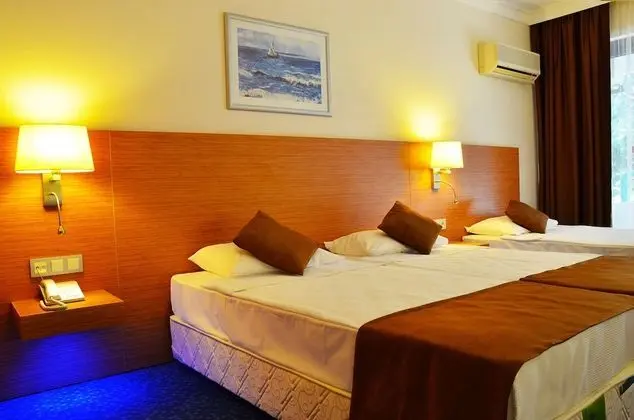 Hotel Grand Efe