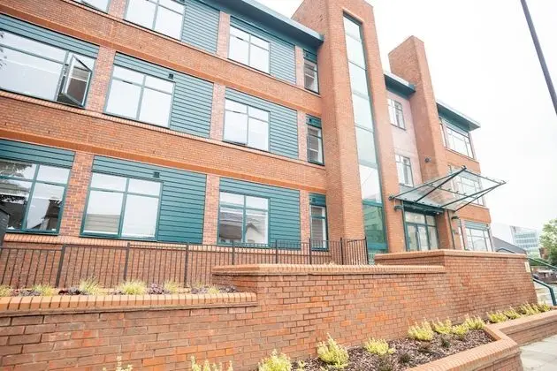 Grand & Elegant Apt Slough by Opulent