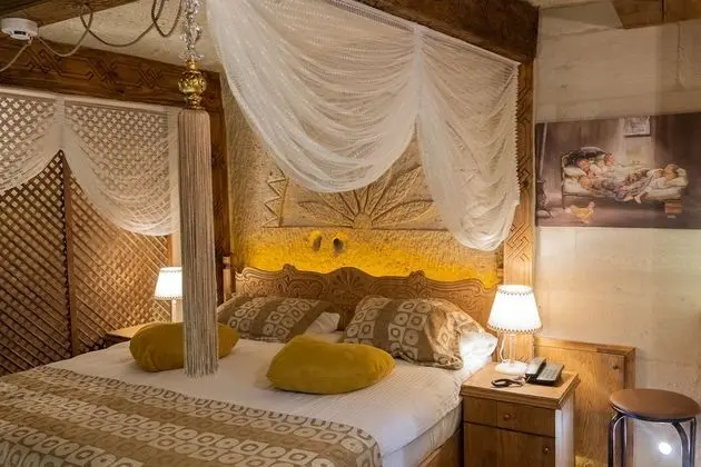 Grand Elite Cave Suites - Oda