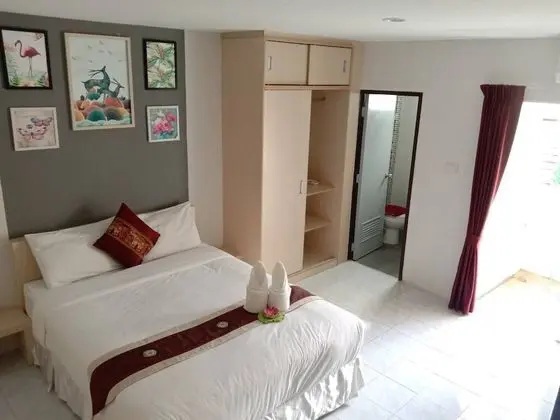 Grand Esie Service Apartment - Oda