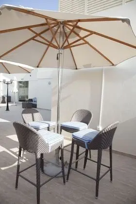 Grand Excelsior Hotel Al Barsha - Dış Mekan