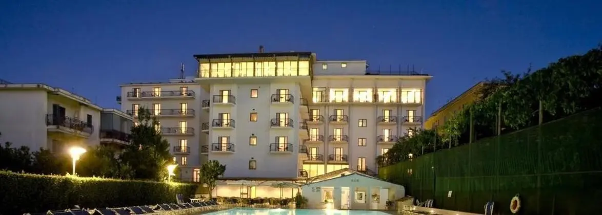 Grand Hotel Flora - Genel