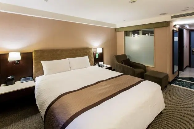 GRAND FORWARD HOTEL