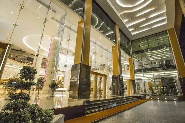 The Grand Fourwings Convention Hotel - Dış Mekan