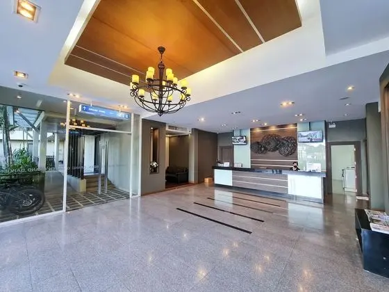 Grand Garden Hotel and Residence - Lobi