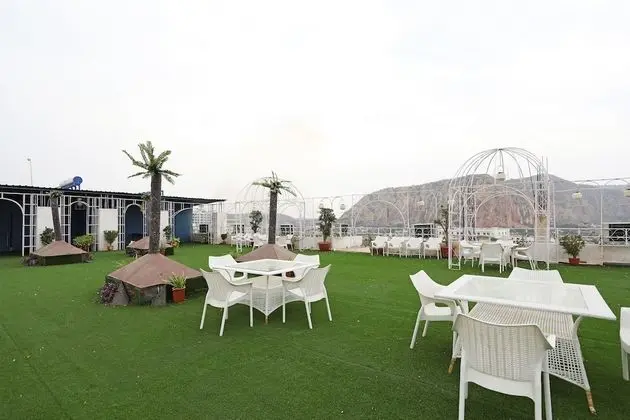 Hotel Grand Harshal