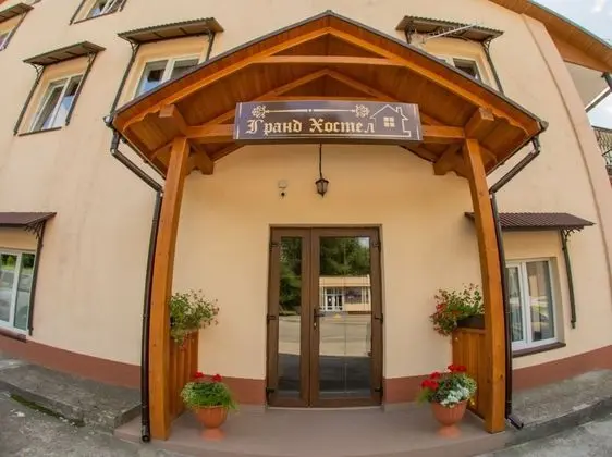 Grand Hostel - Lobi