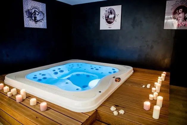 Grand Hôtel Gallia Chapelle & Spa NUXE - Havuz