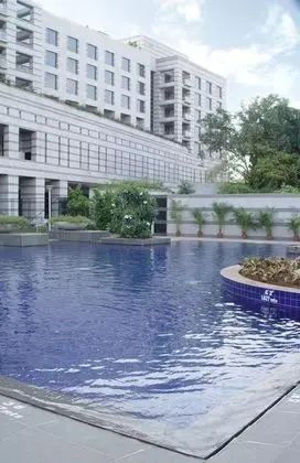 Grand Hyatt Mumbai Hotel and Serviced Apartments - Havuz
