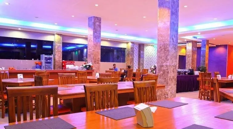 Grand Inn Hotel Mataram - Yerinde Yemek