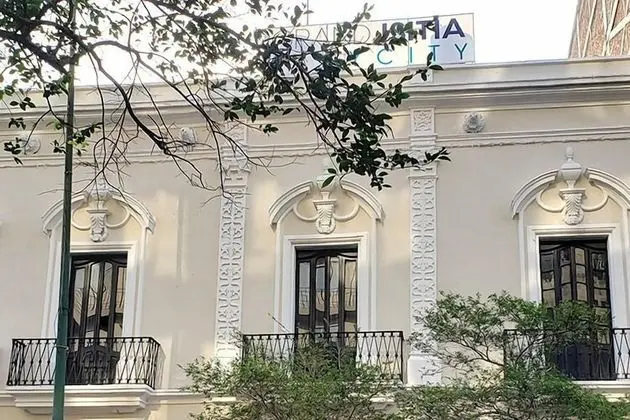 Hotel Grand Isitia