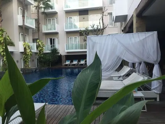 Grand Ixora Kuta Resort - CHSE Certified - Havuz