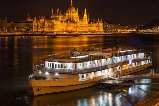 Grand Jules Boat Hotel Budapest