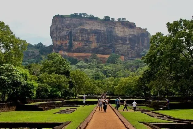 Grand Kalundawa - Dambulla's Hidden Secret