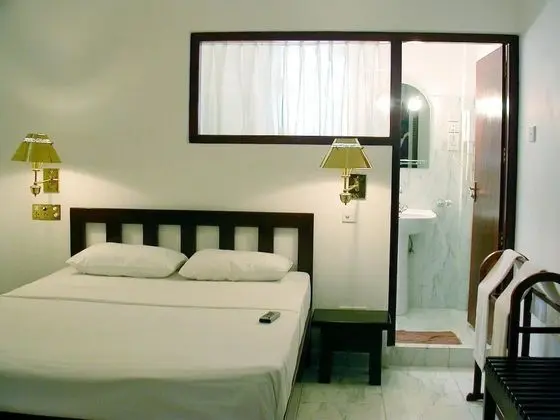 Grand Kandy Villa Hotel