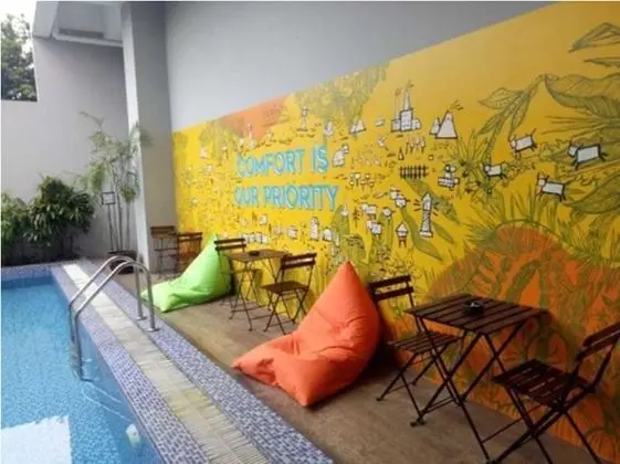 Grand Kangen Hotel Urip Sumoharjo Yogyakarta - Havuz