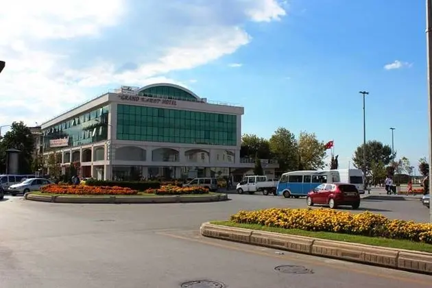 Grand Karot Hotel