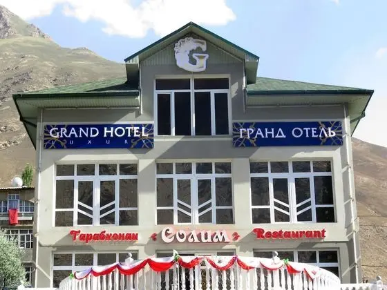 Grand Hotel