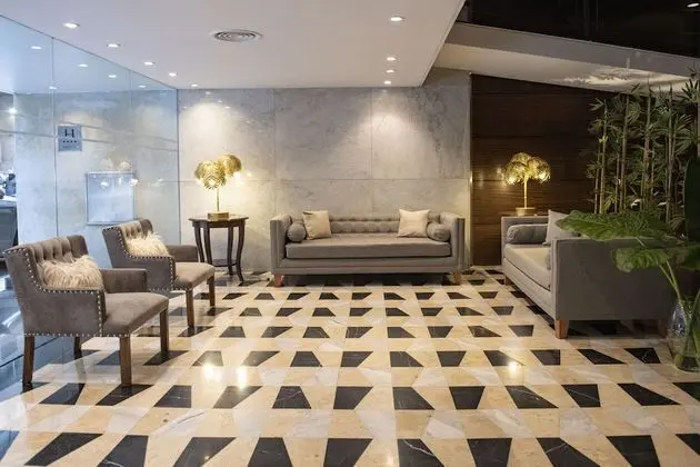 Grand King Hotel - Lobi