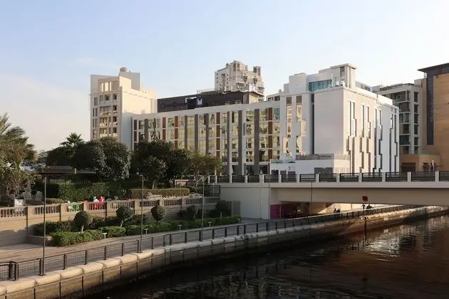 Grand Kingsgate Waterfront By Millennium Hotels