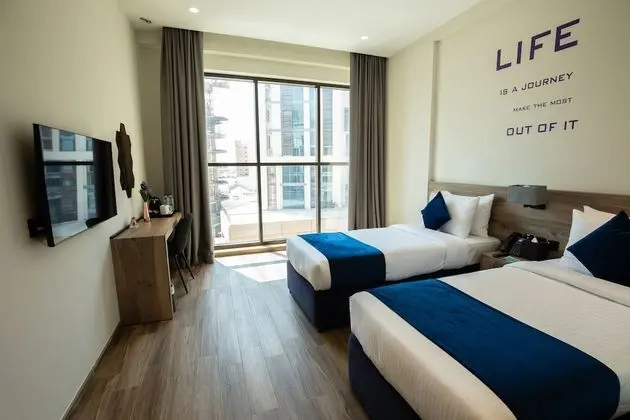 Grand Kingsgate Waterfront By Millennium Hotels - Oda