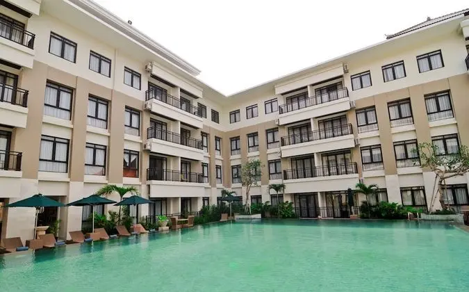 Grand Kuta Hotel and Residence - Dış Mekan