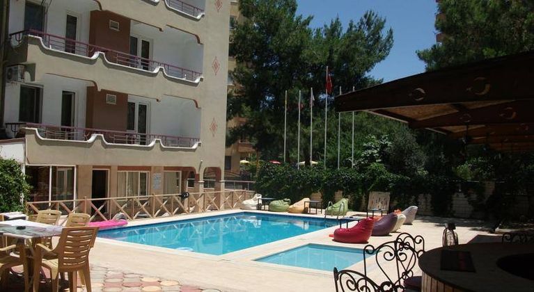 Grand Lavin HotelFotoğrafı
