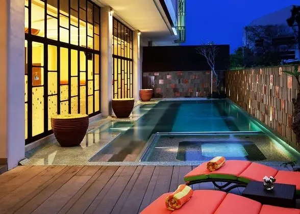 Grand Livio Kuta Hotel - CHSE Certified - Havuz