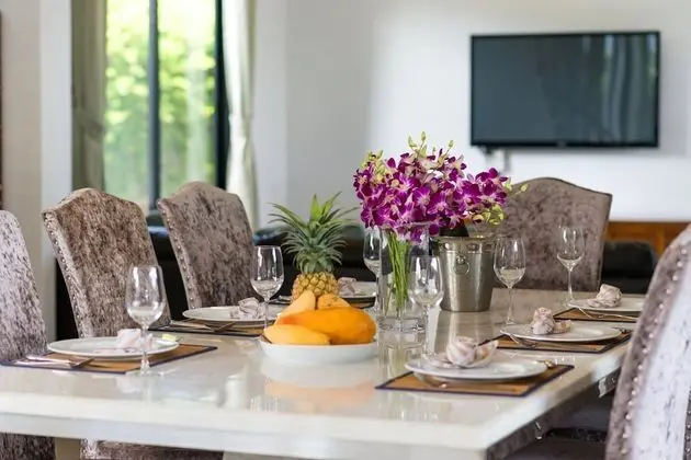 Grand Villa Luxury Holidays Phuket - Yerinde Yemek