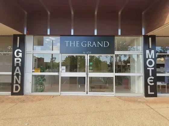 The Grand Motel - Dış Mekan