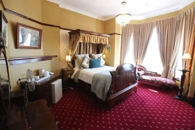 The Grand On Macfie - Oda