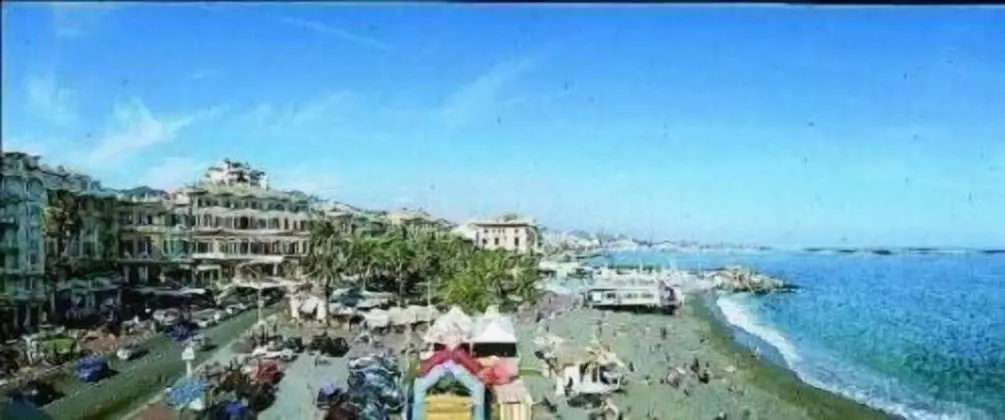 Grand Hotel Mediterranée - Plaj