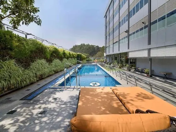 Grand Mercure Bengaluru at Gopalan Mall- An Accor Hotels Brand - Havuz