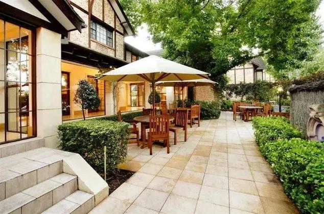 Grand Mercure The Hills Lodge
