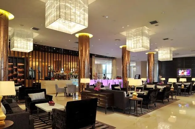 Grand Mercure Hongqiao - Yeme / İçme