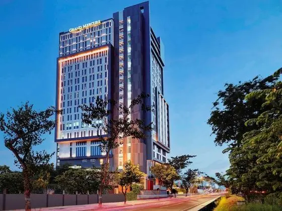 Grand Mercure Surabaya