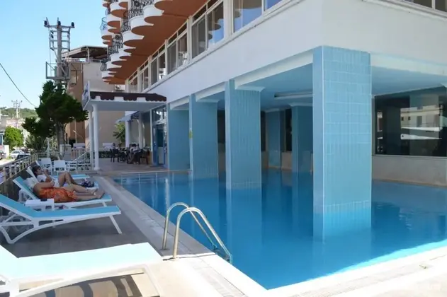 Grand Milano Hotel - Ayvalık - Havuz