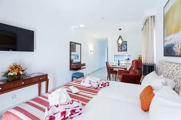 Grand Muthu Oura View Beach Club - Oda