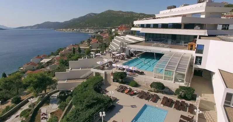 Grand Hotel Neum Wellness & Spa - Dış Mekan