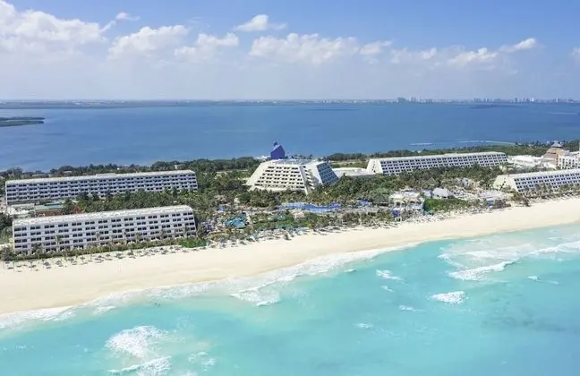 Grand Oasis Cancun All Inclusive