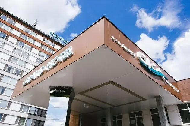 Grand Hotel OKA BUSINESS - Dış Mekan