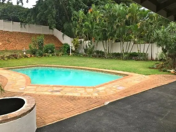 The Grand Orchid Guesthouse - Havuz