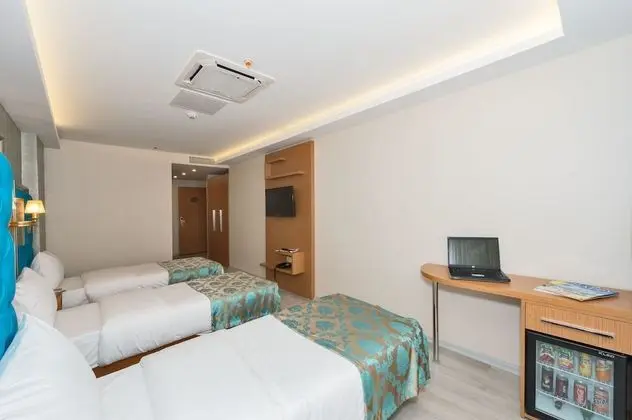 Grand Palace Hotel - Oda