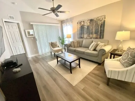 Grand Palm Community, Picnic Benches, Tennis Court and Much More!! - Oda