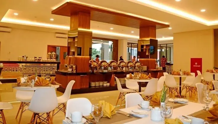 Grand Papua Hotel Sentani - Yerinde Yemek