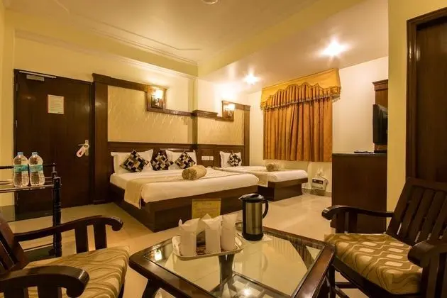 Hotel Grand Park Inn