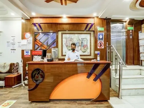Hotel Grand Park Inn - Lobi