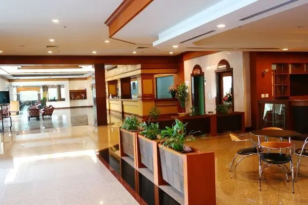 Grand Park Hotel - Lobi